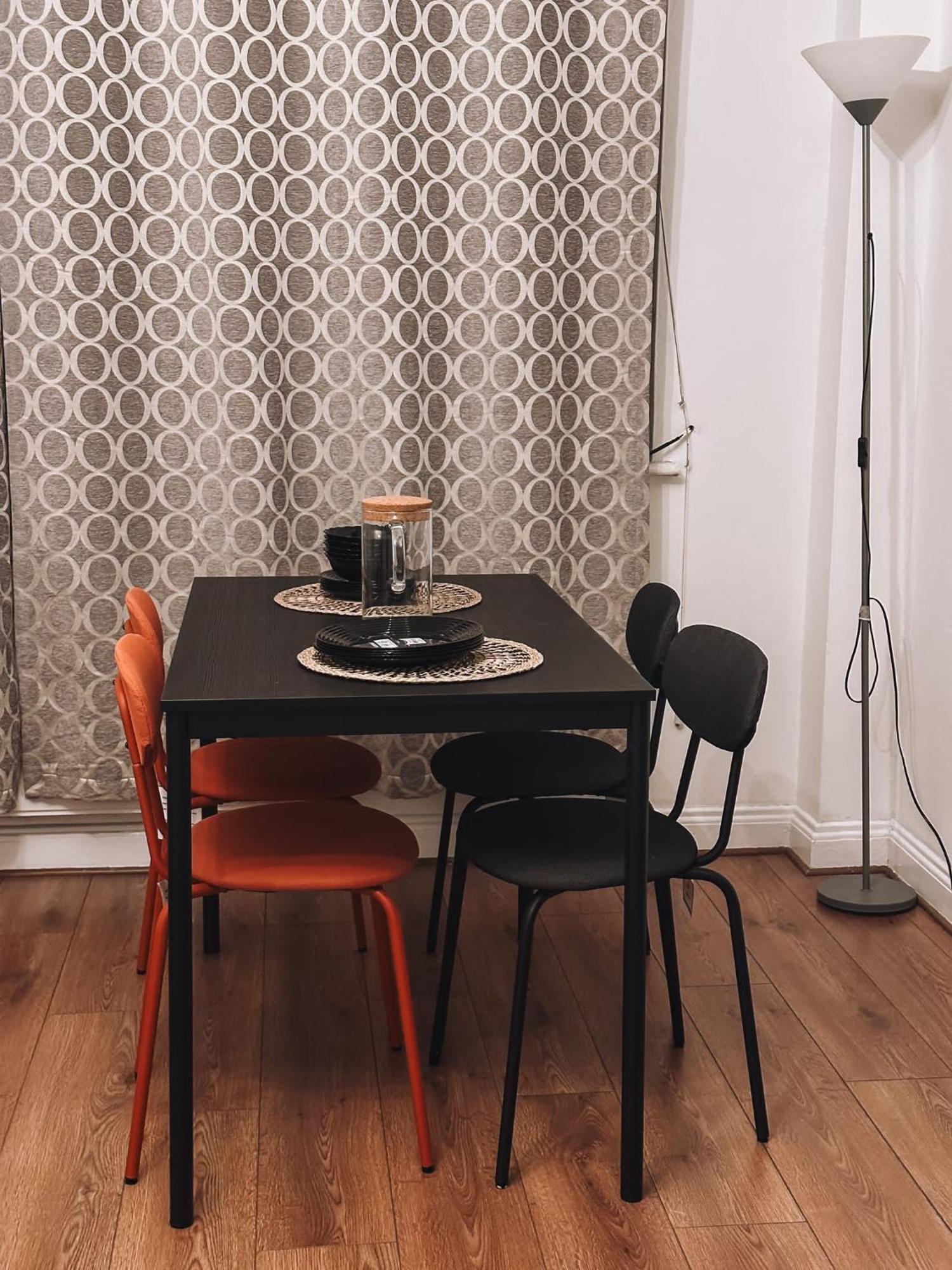 Cosy 2 Bedroom Apartment In Swiss Cottage. London Bagian luar foto