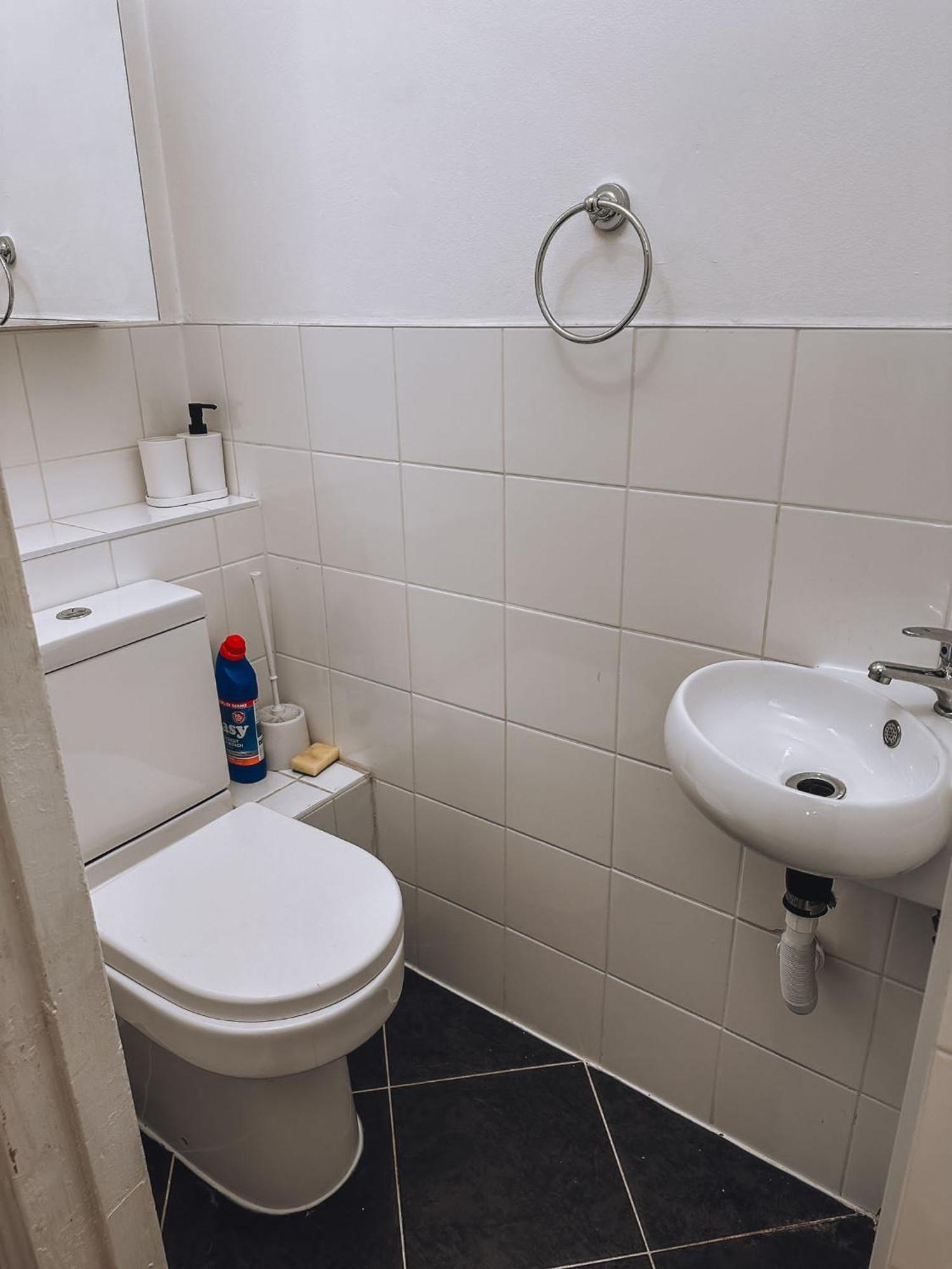 Cosy 2 Bedroom Apartment In Swiss Cottage. London Bagian luar foto