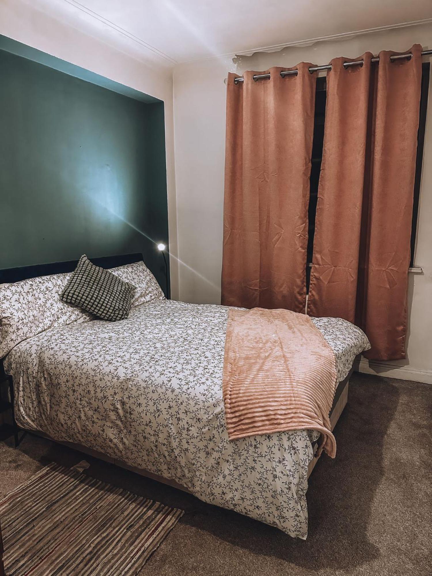 Cosy 2 Bedroom Apartment In Swiss Cottage. London Bagian luar foto