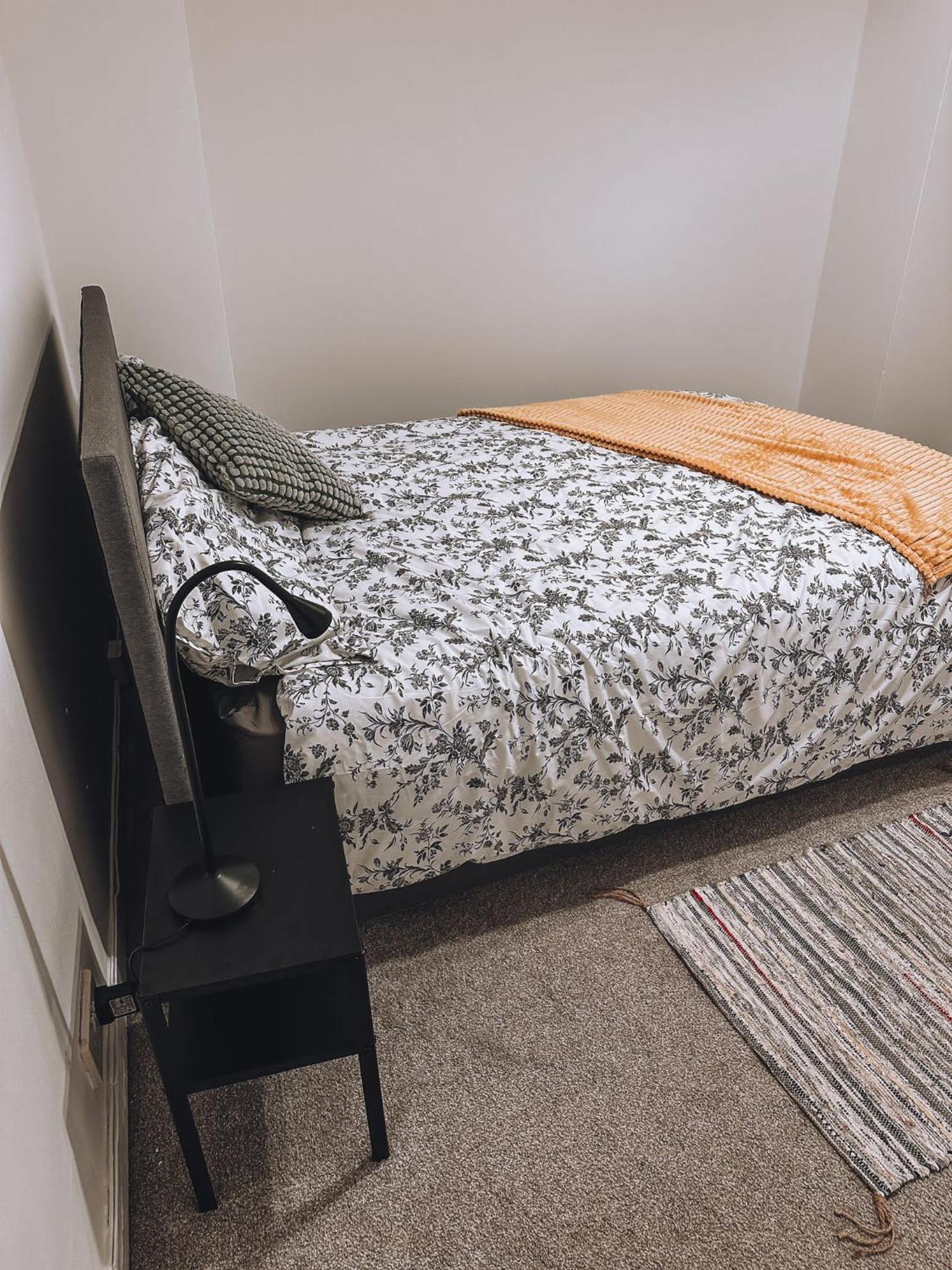 Cosy 2 Bedroom Apartment In Swiss Cottage. London Bagian luar foto