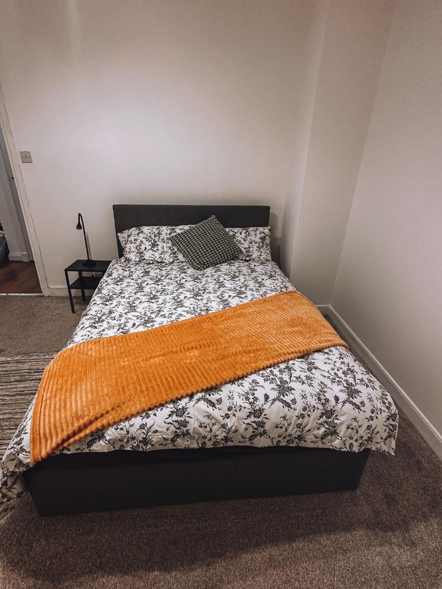 Cosy 2 Bedroom Apartment In Swiss Cottage. London Bagian luar foto