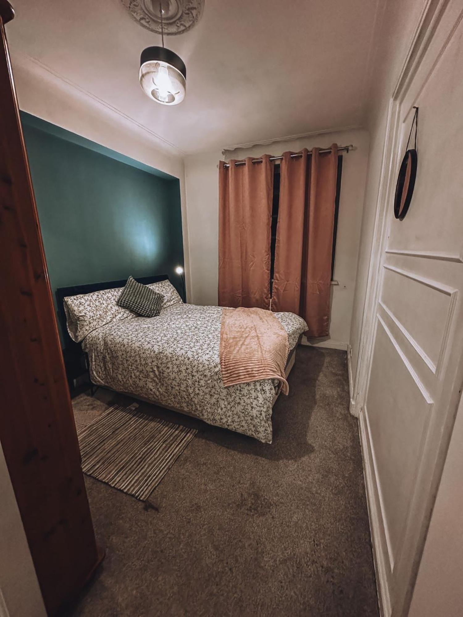Cosy 2 Bedroom Apartment In Swiss Cottage. London Bagian luar foto